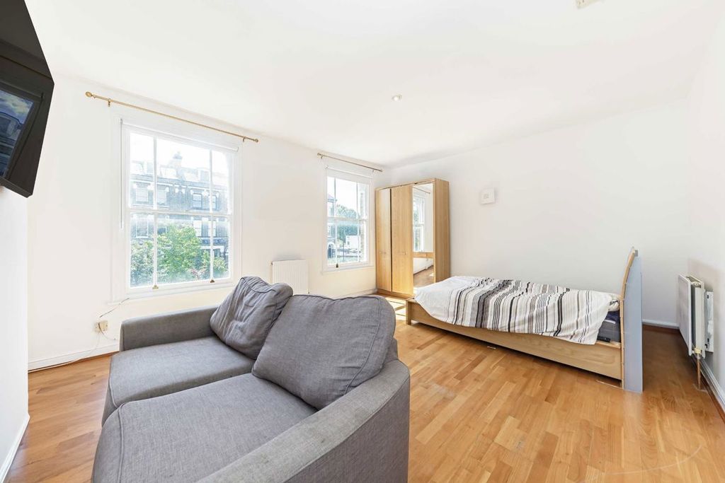 Property photo 2 of 4