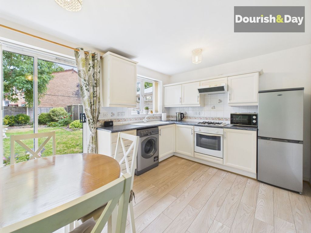 Property photo 3 of 14 Kitchen Diner