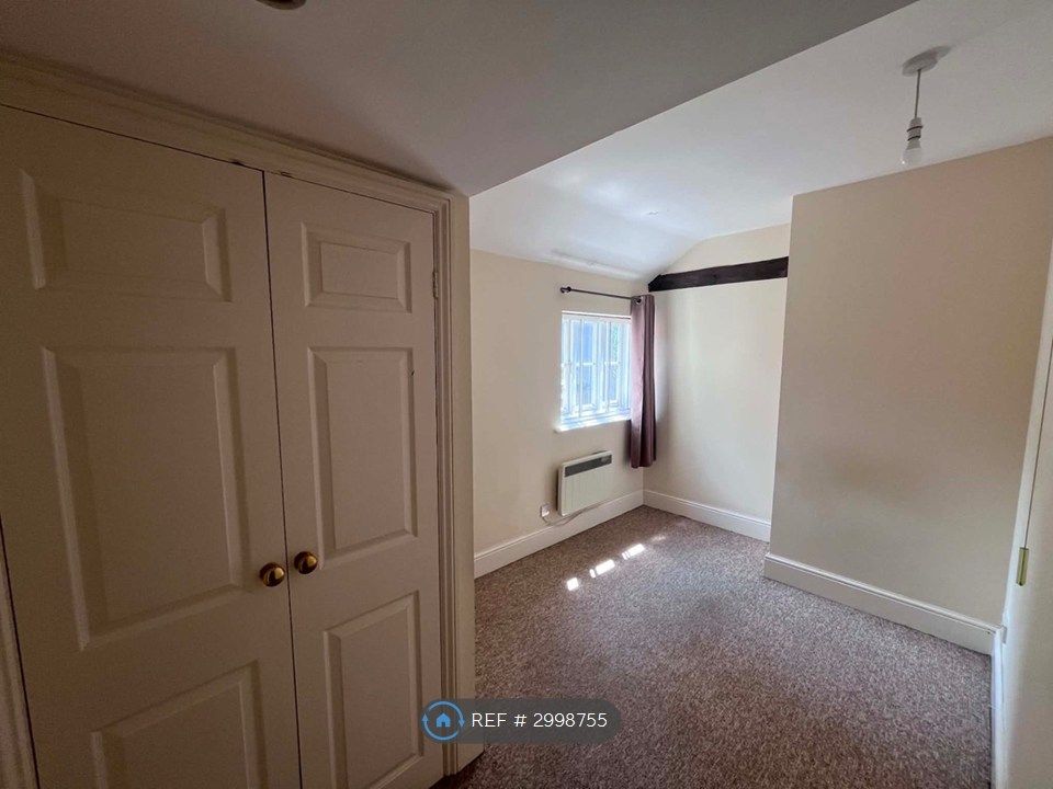 Property photo 3 of 4