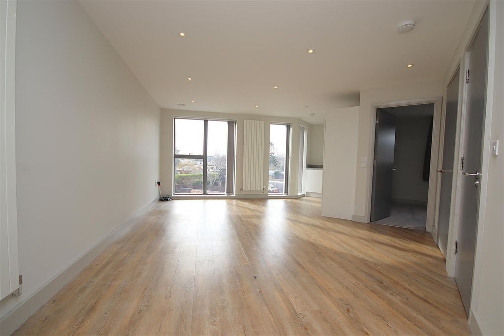 Property photo 2 of 6 Img_5810.Jpg