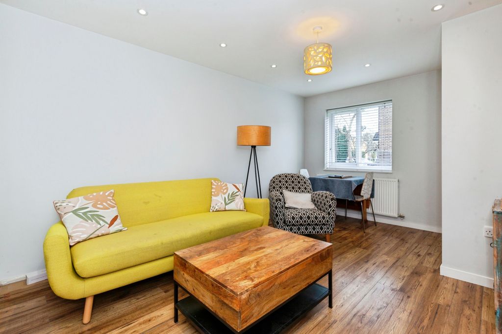 Property photo 3 of 14 Living Room