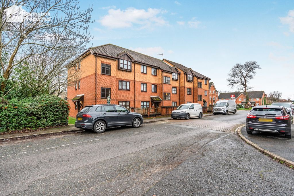 Property photo 1 of 10 Front View