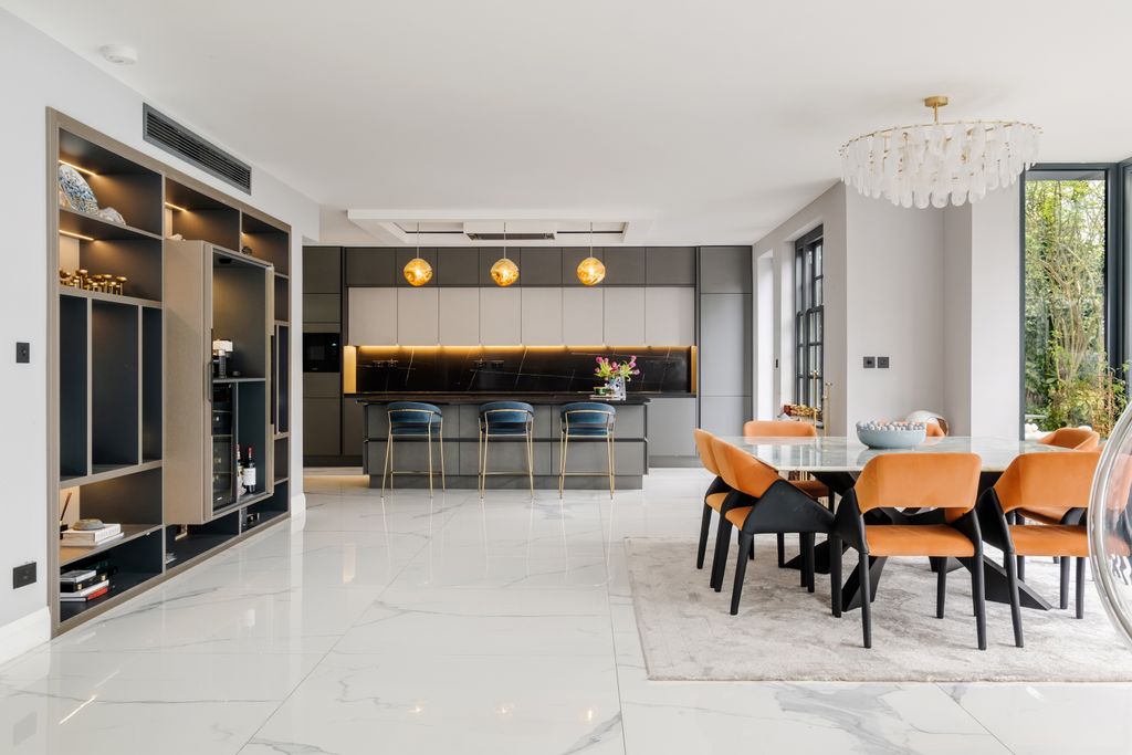 Property photo 1 of 53 1