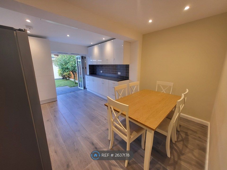 Property photo 2 of 29