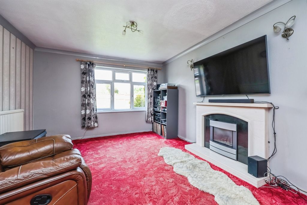Property photo 3 of 26