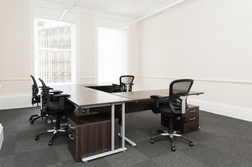Property photo 2 of 3 Office