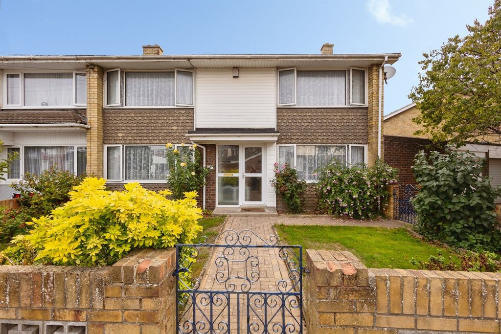 Property photo 1 of 18