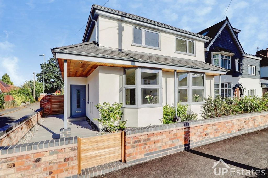 Property photo 1 of 36