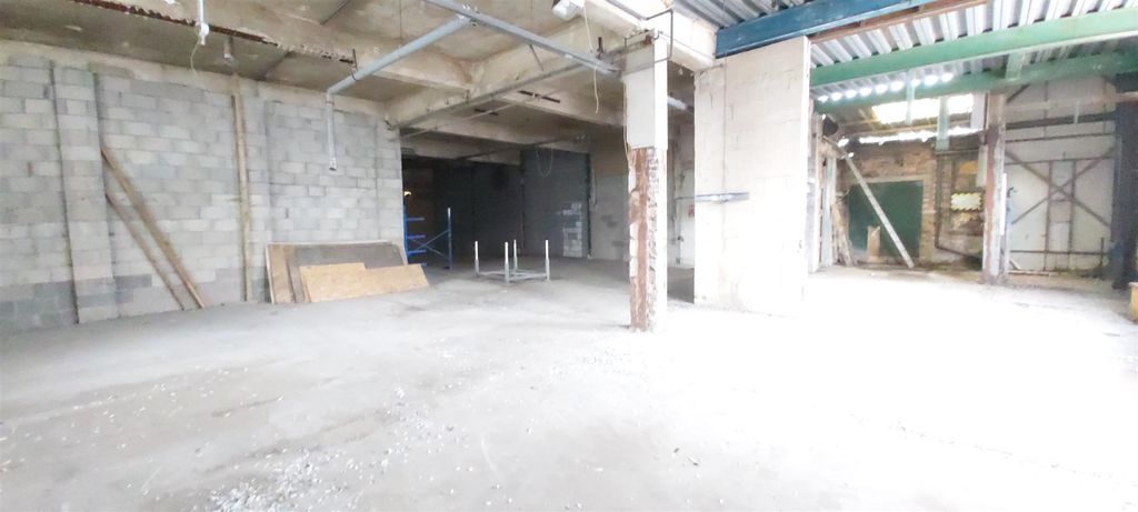 Property photo 2 of 3