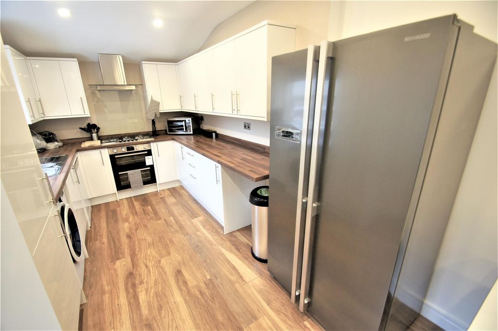 Property photo 2 of 44