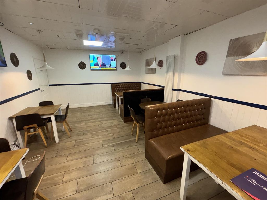 Property photo 3 of 7 Photo 2