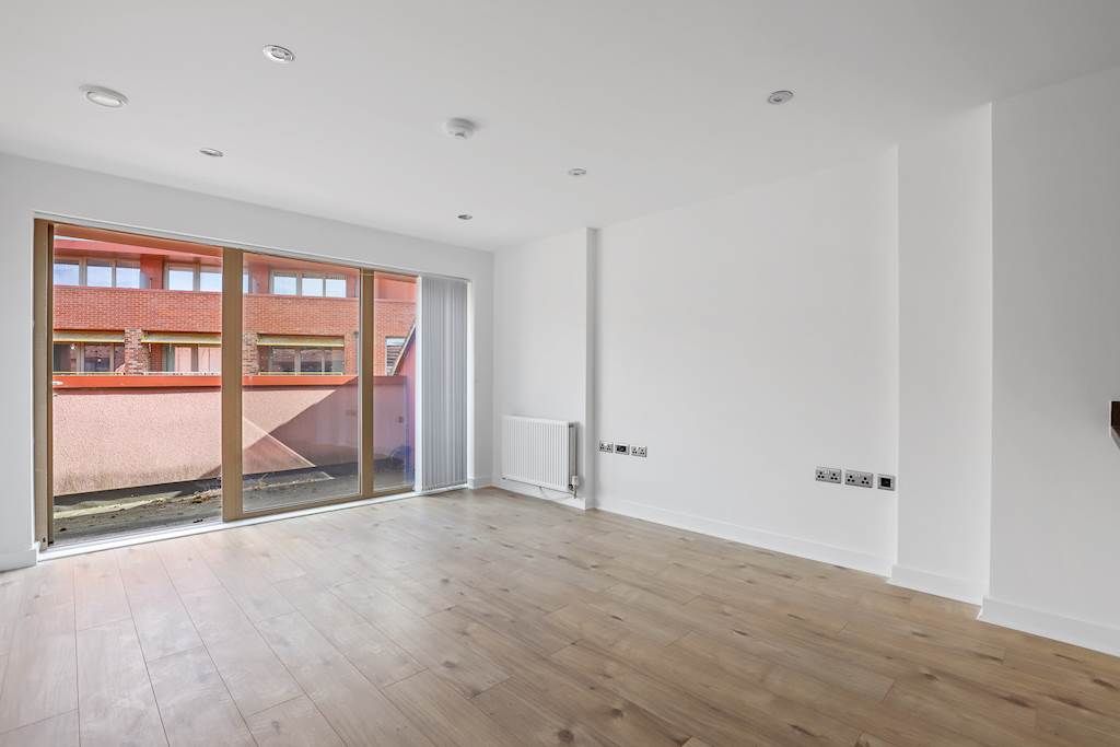 Property photo 3 of 18