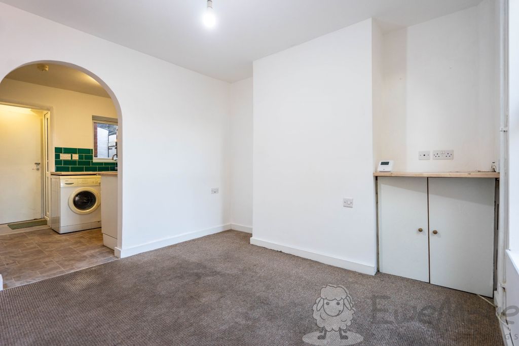 Property photo 3 of 8 Lounge-Diner