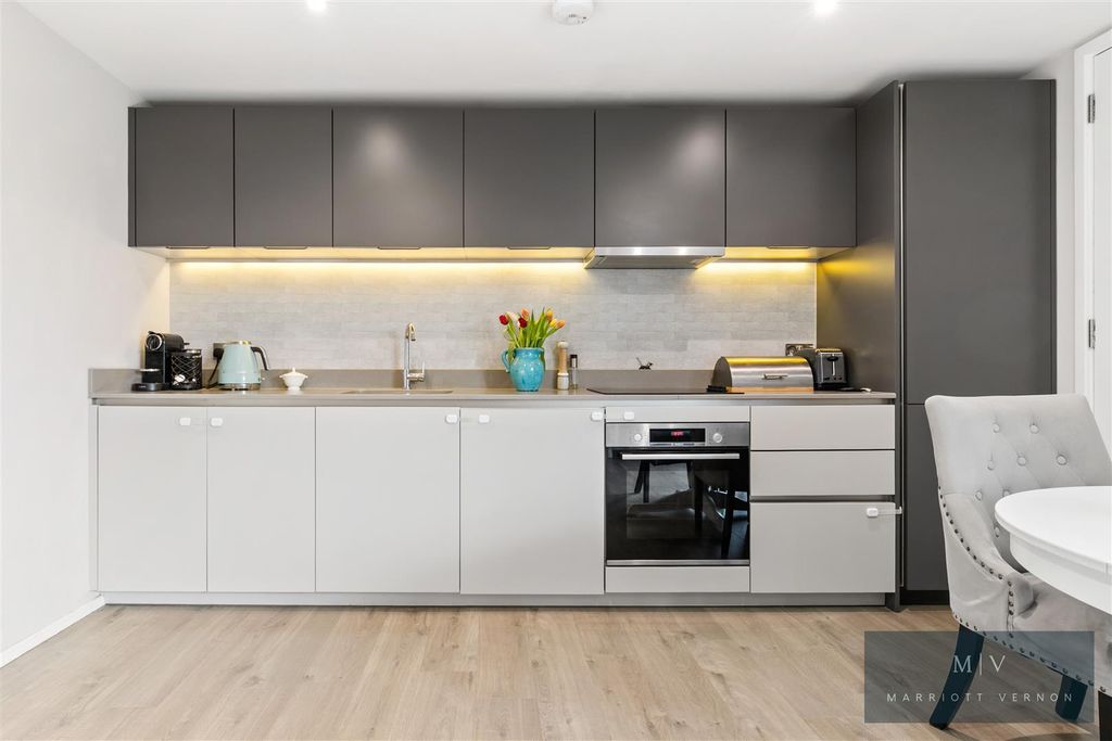 Property photo 2 of 16 Chalkhurst Court 5 MV-4.Jpg