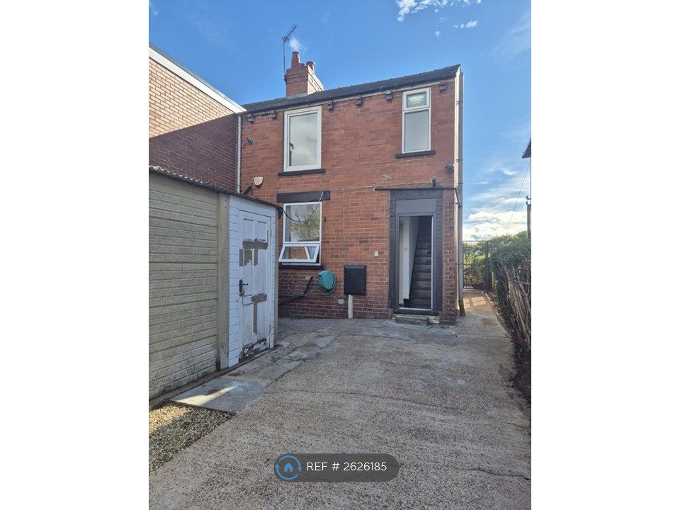 Property photo 2 of 31