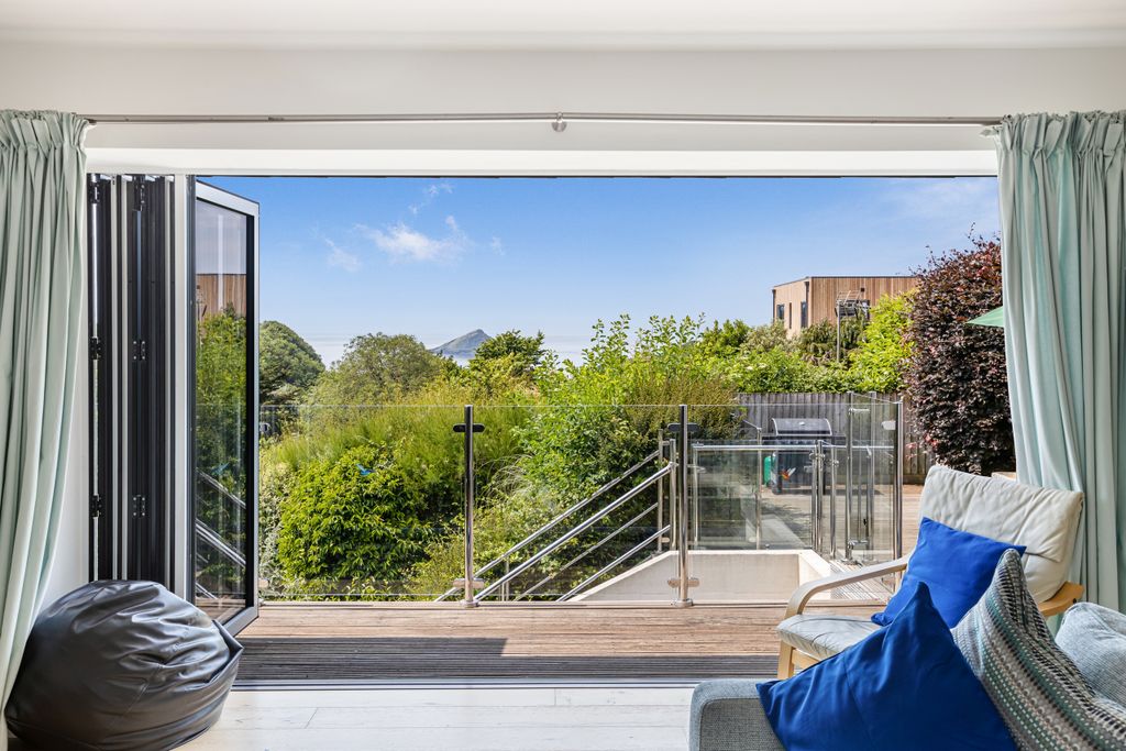 Property photo 1 of 18 A12 - 26 Beach View Crescent Mew Stone View Wembury - 230616