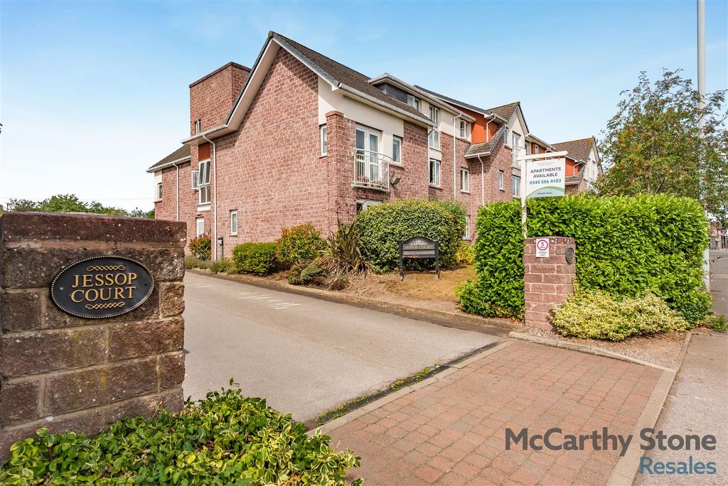 Property photo 1 of 45 8698483-Exterior08.Jpg