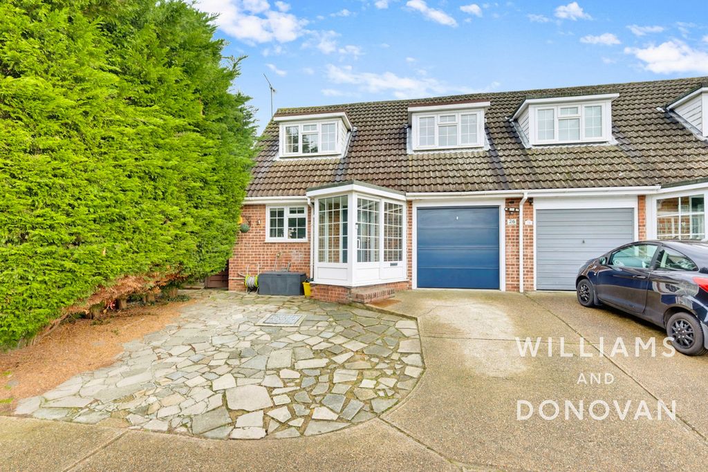 Property photo 1 of 32