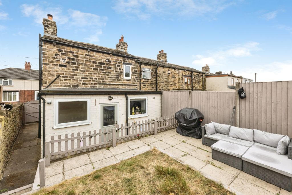 Property photo 2 of 16