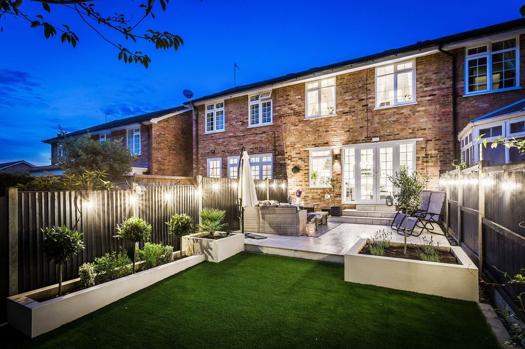 Property photo 1 of 30