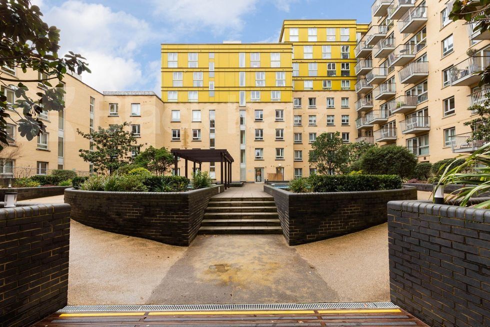 Property photo 3 of 3