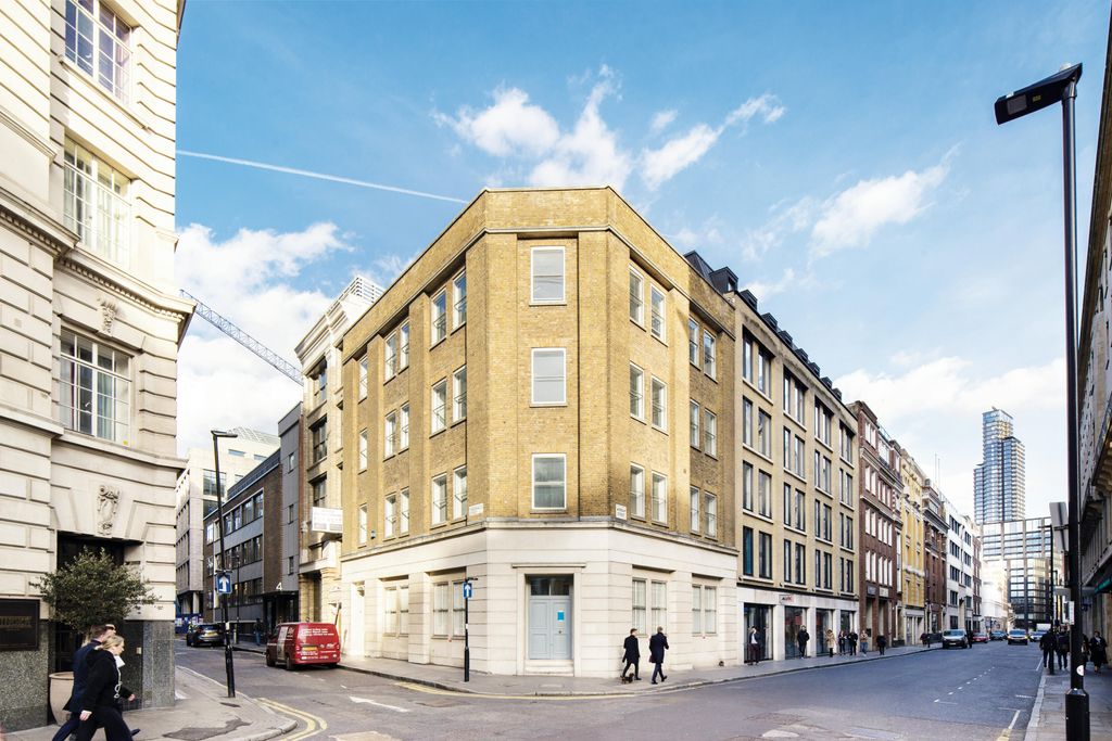 Property photo 1 of 6 13Worshipst1.Jpg