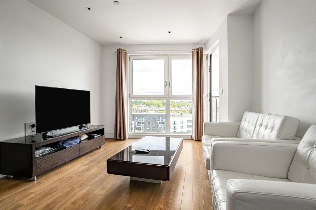 Property photo 2 of 14 Open Plan Living