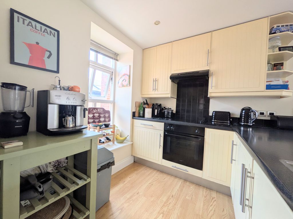 Property photo 3 of 13