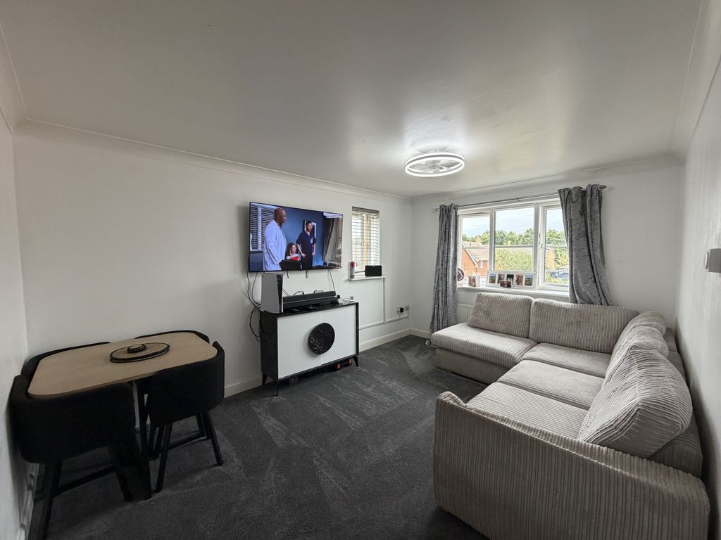 Property photo 2 of 11 Img_5930