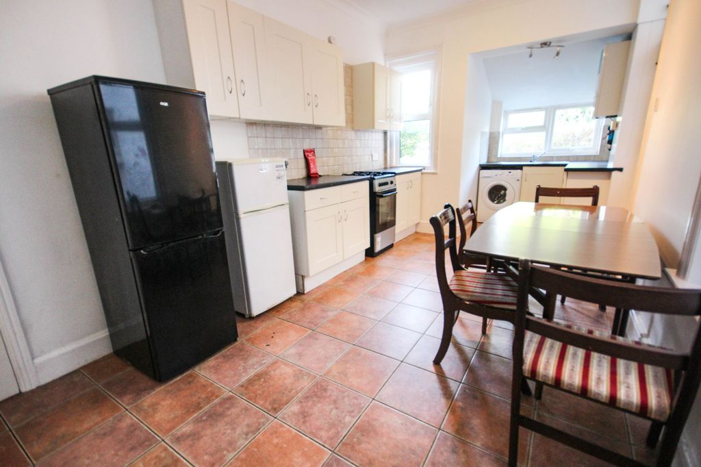 Property photo 2 of 13 Photo 18
