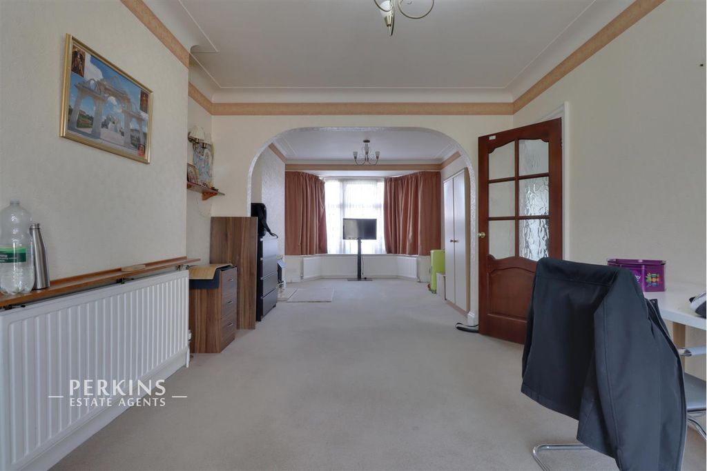 Property photo 1 of 8 Rec.Jpg