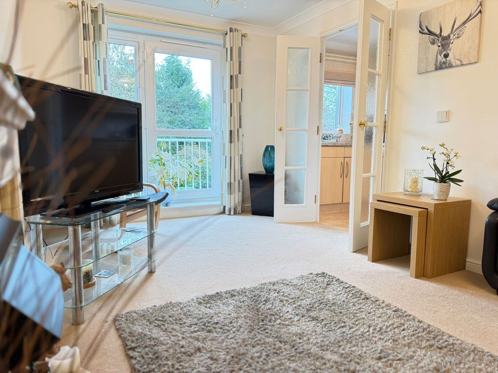 Property photo 3 of 9