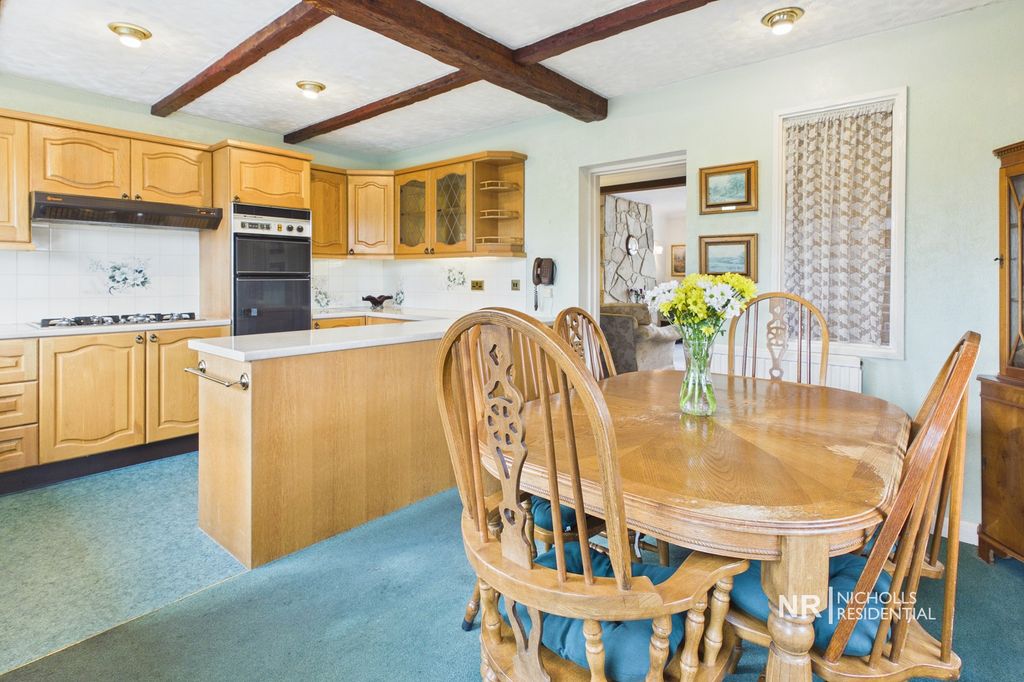 Property photo 3 of 18 Kitchen-Diner