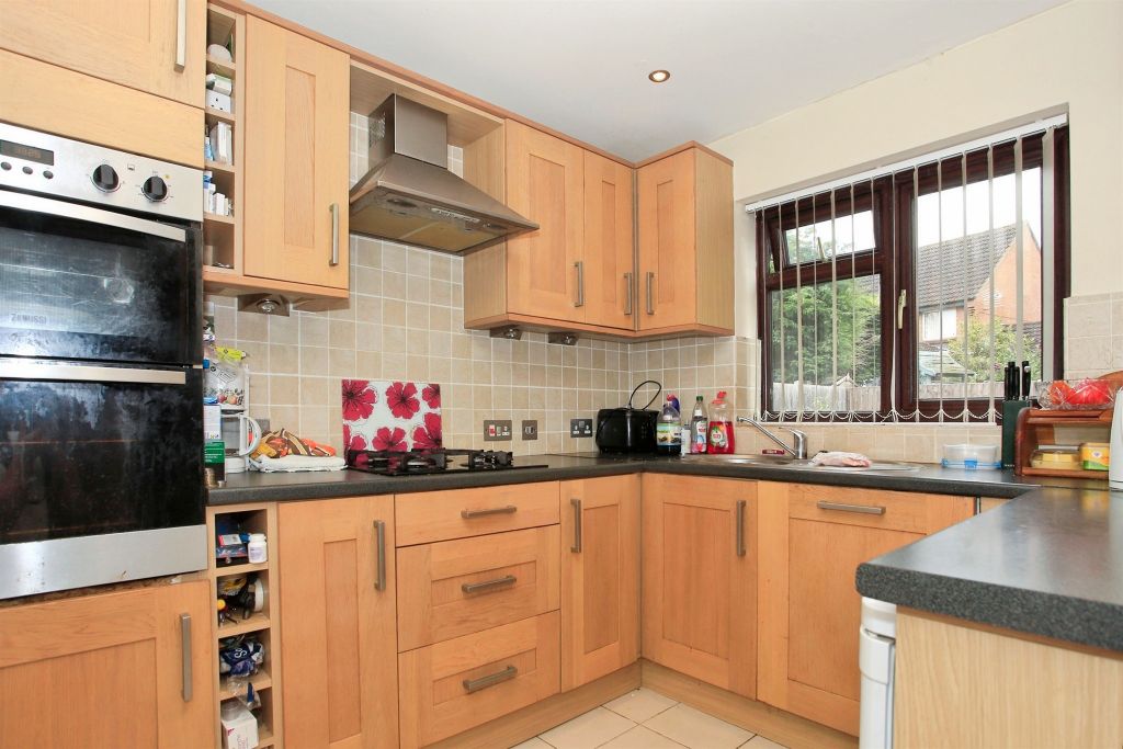 Property photo 2 of 17