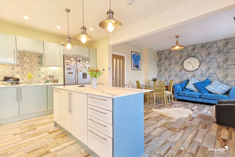 Property photo 3 of 20 Photo 2