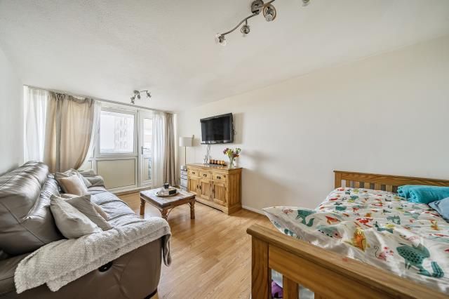 Property photo 3 of 12 Reception Room