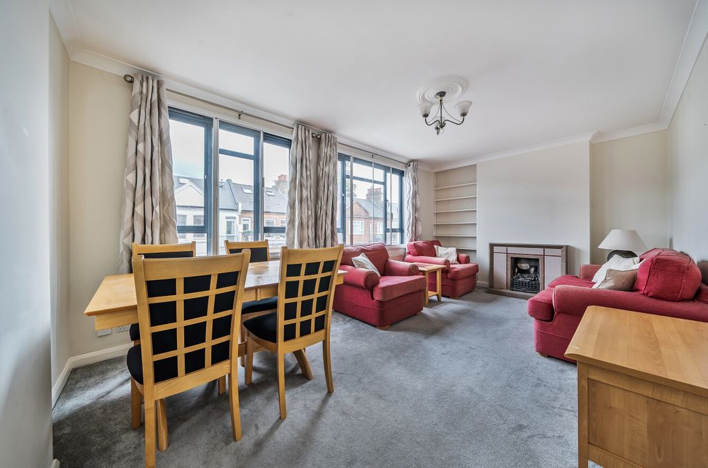 Property photo 2 of 9 1330915-13-688cd1...