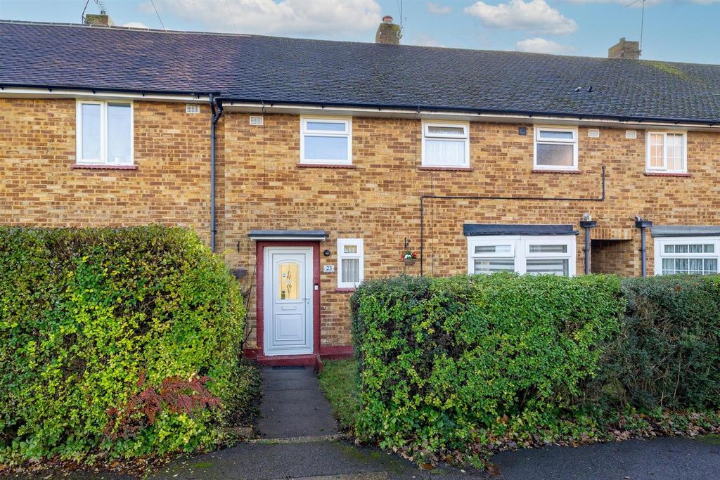 Property photo 1 of 13 Winstre Road