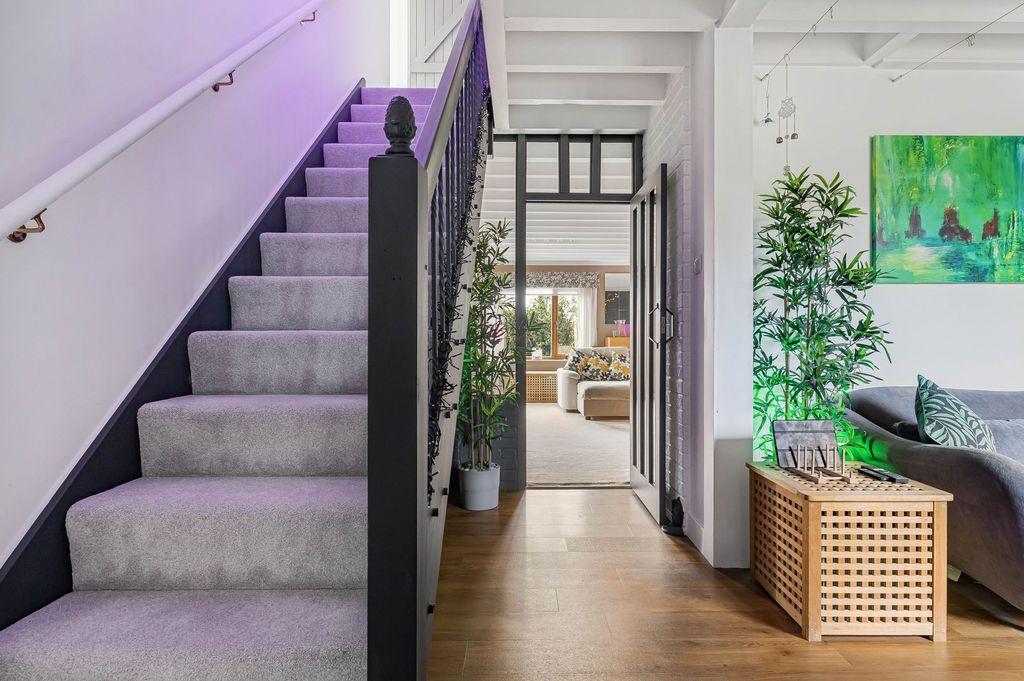 Property photo 2 of 38