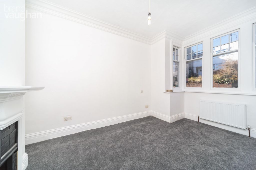 Property photo 3 of 8 Living Room