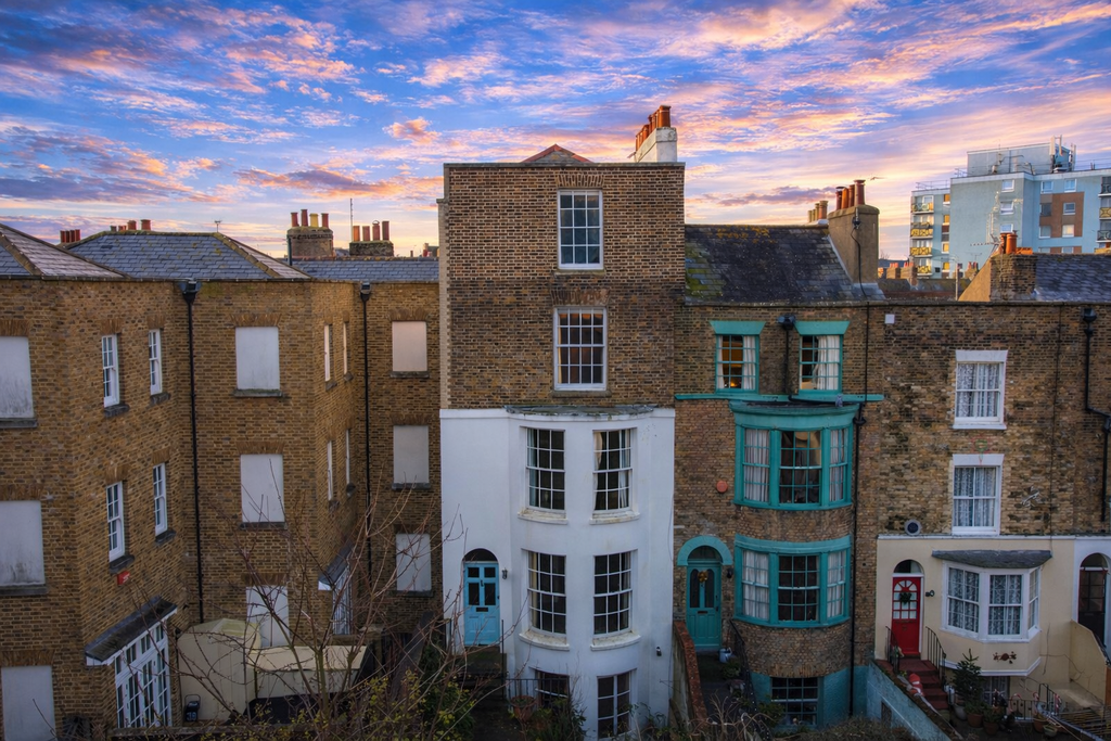 Property photo 1 of 20