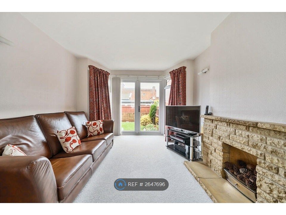 Property photo 2 of 21