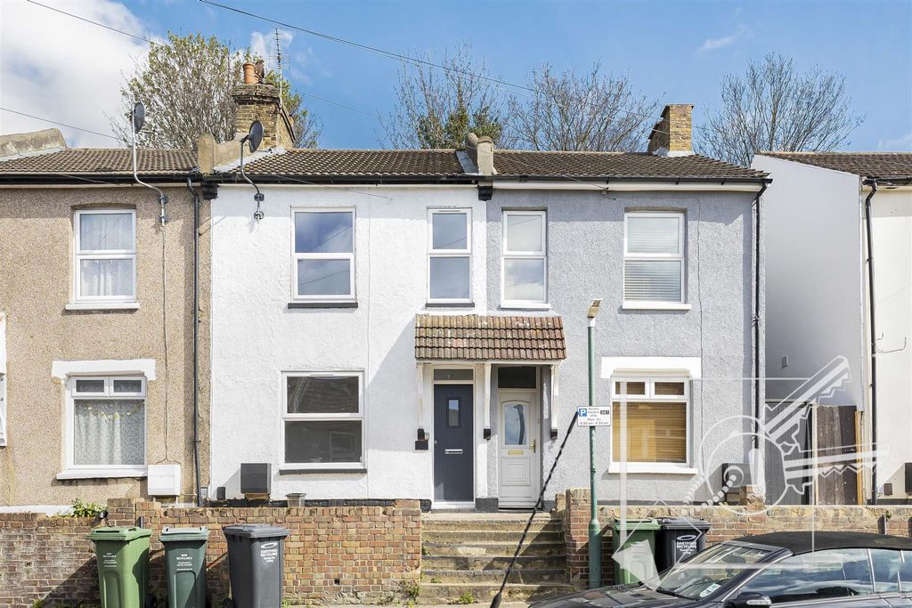 Property photo 1 of 26 Frontage
