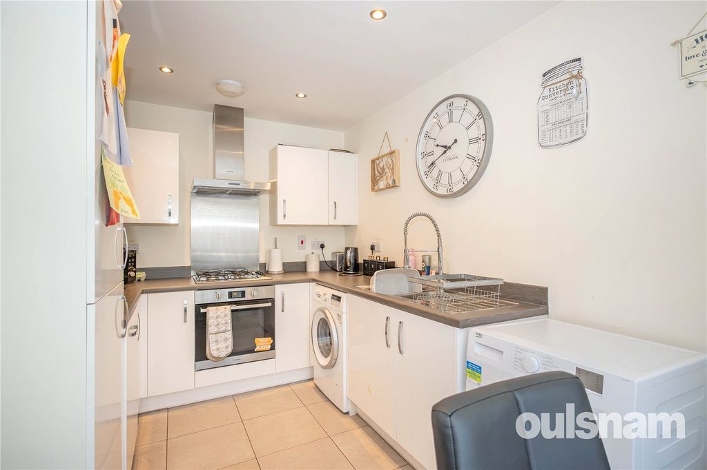 Property photo 2 of 21 Picture No. 10