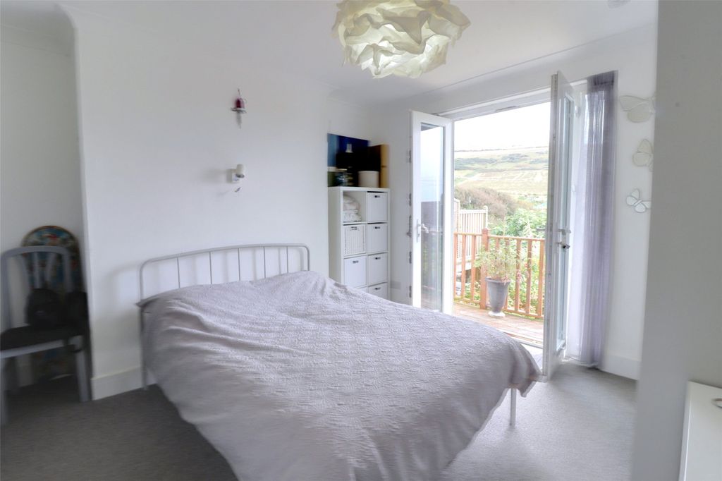 Property photo 3 of 12 Picture No. 03