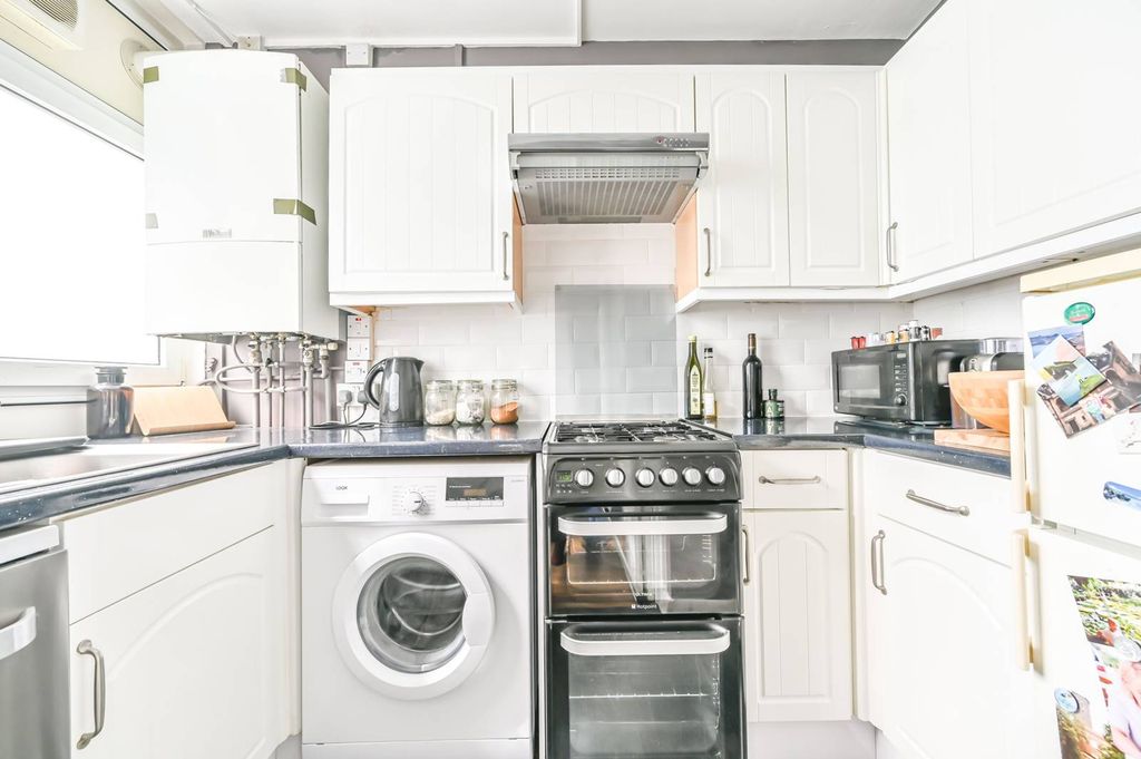 Property photo 3 of 7