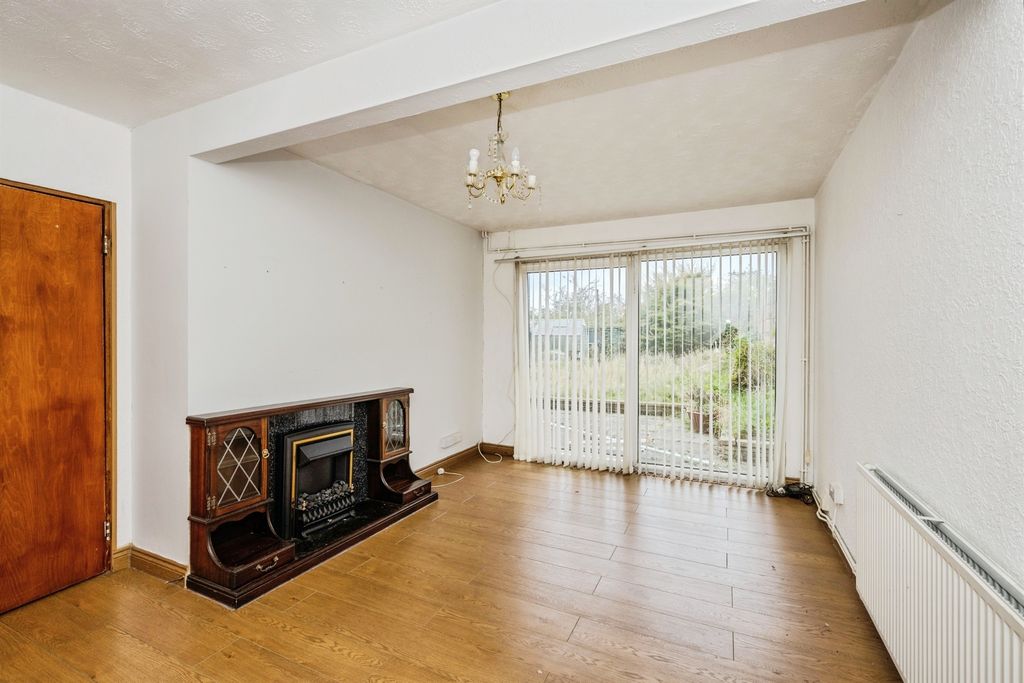 Property photo 3 of 16