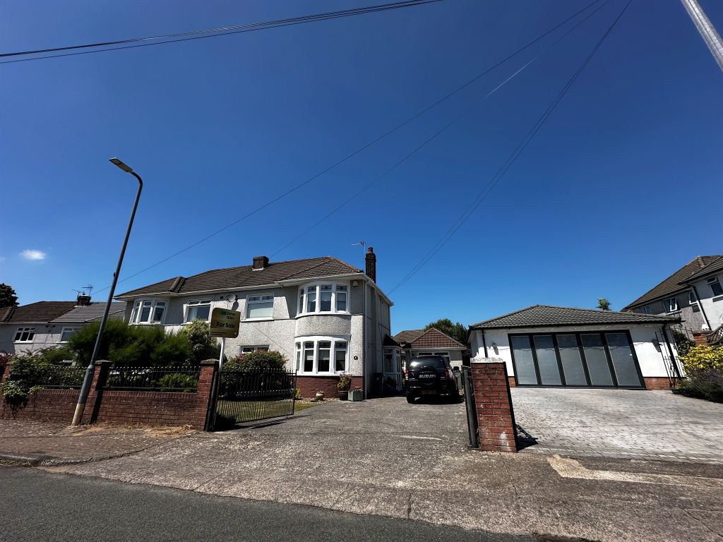 Property photo 2 of 18