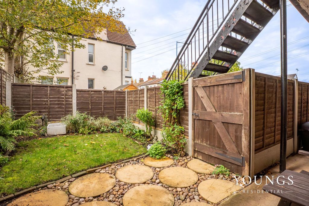 Property photo 2 of 13