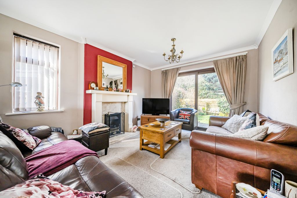Additional image 3 of 5 bed detached house for saleArdmillan Close, Oswestry SY11